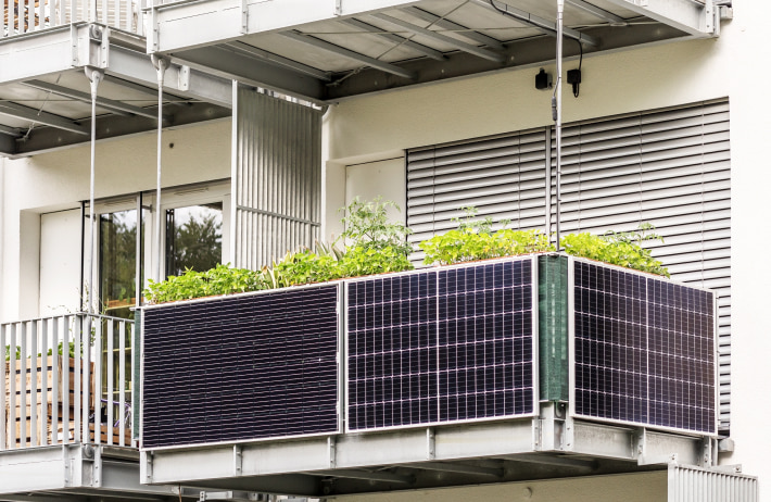 Specialist Solar Contractors Near Me